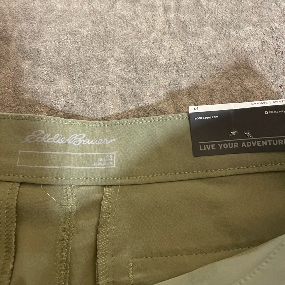 NWT - EDDIE BAUER Mens Horizon Guide Chino Shorts - Picture 3 of 7